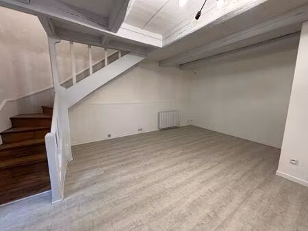 location maison 2 pièces 44 m² à croutelle (86240)