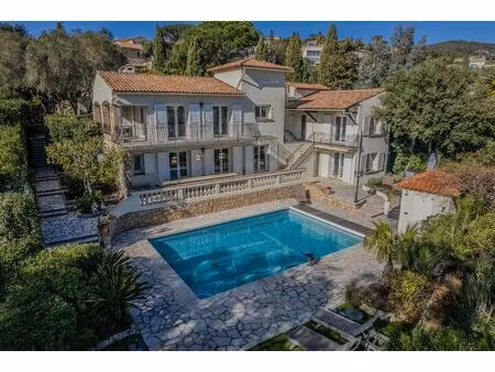 les issambre : villa avec vue mer