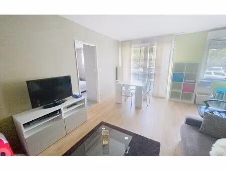 location appartement  m² t-2 à tours  704 €