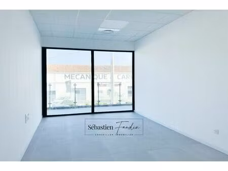 location bureau 1 pièce 16 m² à la seyne-sur-mer (83500)