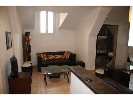 location appartement 1 pièce 35 m² à saint-raphaël (83530)