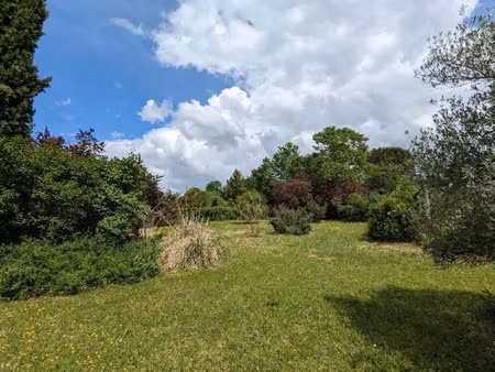 vente terrain 850 m² à angouleme (16000)  75 000 €