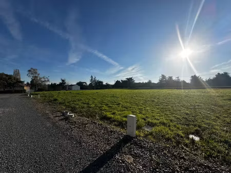 vente terrain 449 m² à echiré (79410)  51 500 €