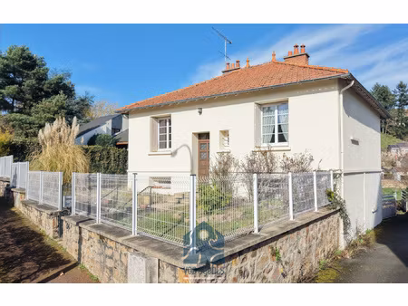maison individuelle 5 pièces avec garages et jardin