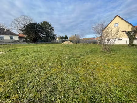 terrain à bâtir de 800 m2