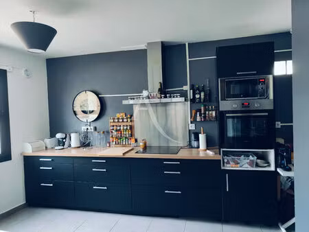 location appartement 4 pièces 103 m² à la crau (83260)