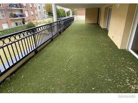 terrasse exceptionnelle de 110 m² – t3 haut standing – vieux lille