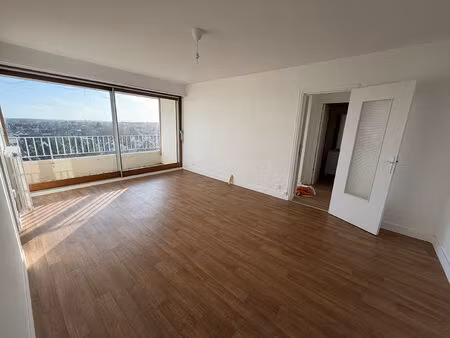 t.2 vannes - 50 m² à proximité du quartier albert 1er