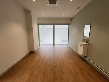 local professionnel 19m2 reims