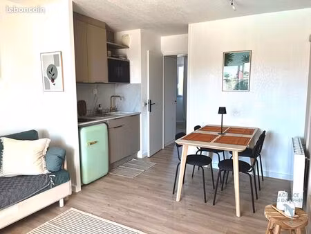 studio 1 pièce 30 m²