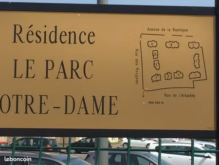 libre de suite  box  garage  parking  garde meuble