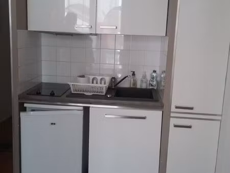 studio  location à l'année