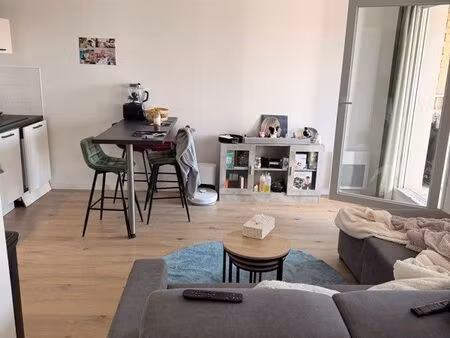 sous-location meublée – 1er avril au 15 mai