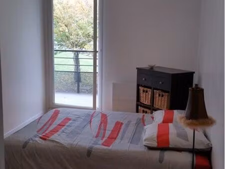 t2 terrasse  cave et parking