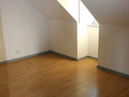 appartement à louer  centre ville de saint-flour (cantal)