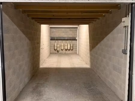 box 2 places à louer marseille prado