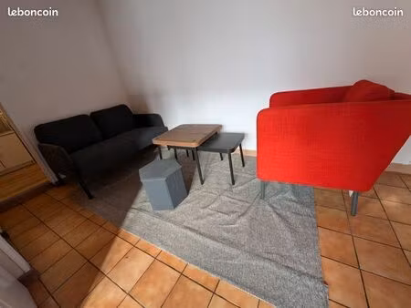 bozel- a louer - superbe t1bis entièrement rénové – terrasse privée & calme