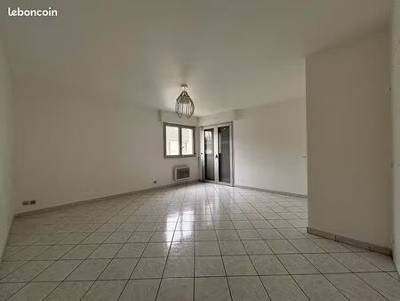 location studio villepinte