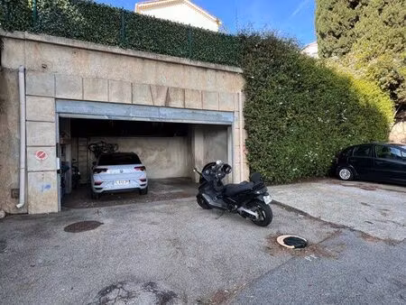 location grand garage villefranche-sur-mer