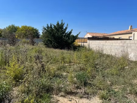 vente terrain 586 m² à pierrelatte (26700)  94 900 €