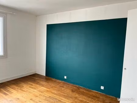 appartement 80 m2 - 2 chambres - 4eme étage sans ascenseur