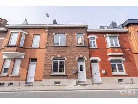 signature de bail en cours ! maison 2 chambres + bureau