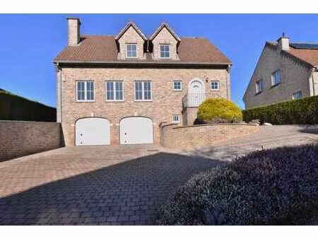 villa lumineuse avec 5 chambres à overijse