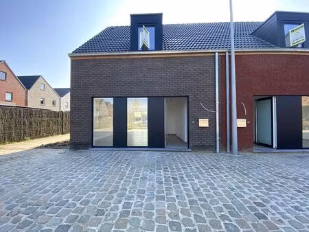 maison à louer à beekjufferstraat 1 bissegem (rbv38735)