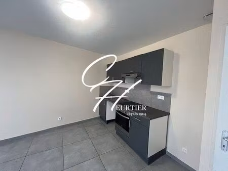 location appartement 3 pièces 46 m² à rives (38140)