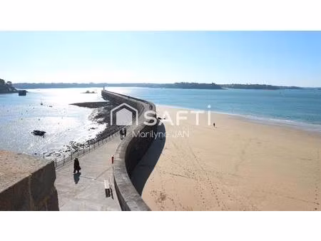 pleine vue mer de cet appartement d'intra-muros à st malo.
