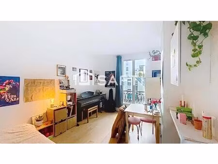 charmant studio lumineux et idéalement situé