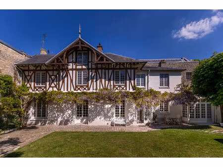demeure historique à 4 min du rer via le parc du château