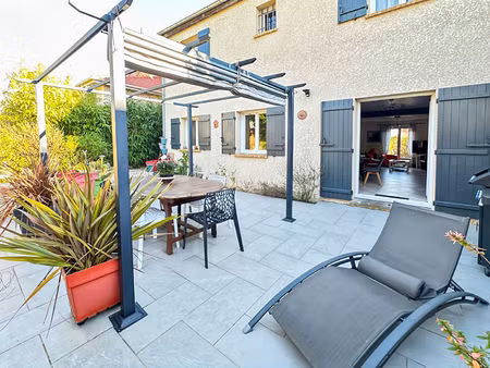 maison 7 pièces avec terrain de 449 m² à verrières-le-buisson  dpe c.