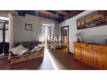 charme rustique et potentiel caché : une maison à faire revivre