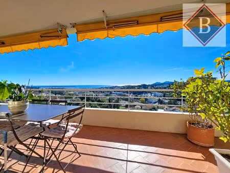 magnifique vue panoramique  appartement traversant 4 pièces de