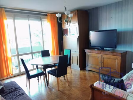 f2 à rénover résidence le champagne