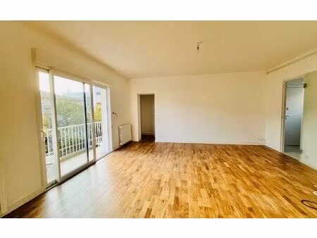 appartement royan 78.11 m² t-3 à vendre  305 660 €
