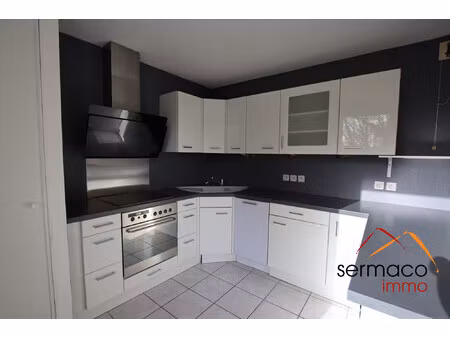 appartement de type f3 avec balcon