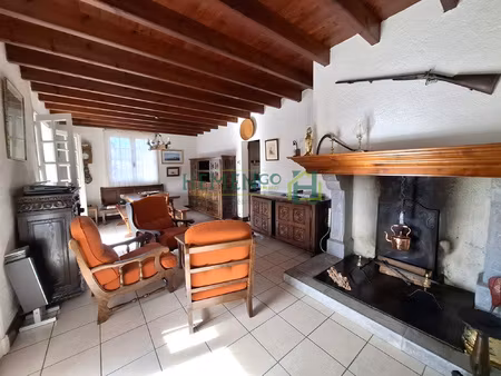 maison familiale au calme avec vue dégagée - beau potentiel