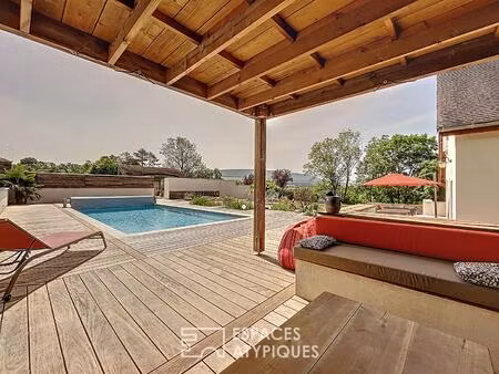 maison avec piscine et vue exceptionnelle