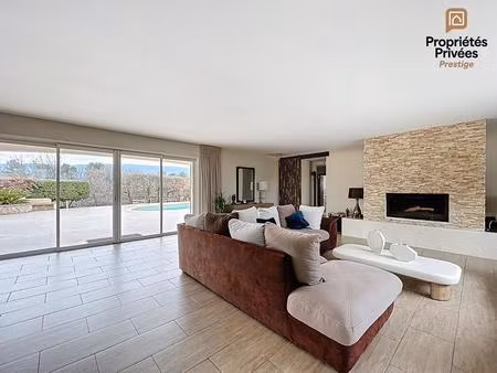 villa 200m² - piscine 5x9 - terrain 4000 m² - ollieres 83470