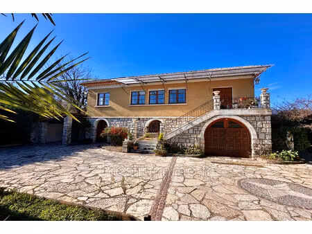 vente maison 8 pièces 270 m² roquefort-les-pins (06330)