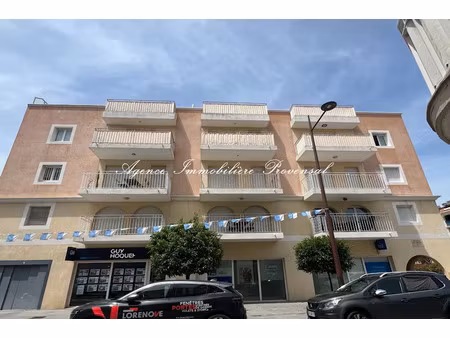 location appartement 2 pièces 38.85 m² à sainte-maxime (83120)  870 €