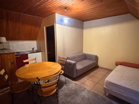 studio 350 euros toutes charges comprises