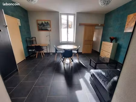 studio meublé 32m2 avec garage