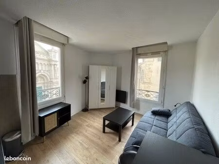 studio meublé très lumineux aix precheurs