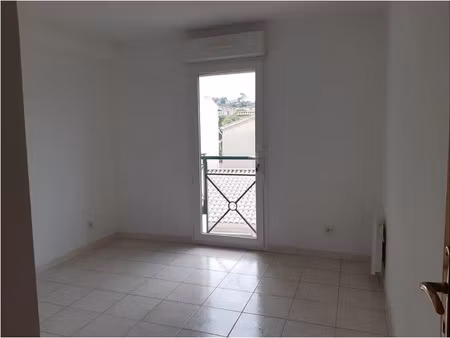 location appartement 3 pièces 71 m² à ales (30100)  828 €