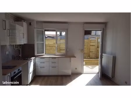 appartement centre ville avec terrasse et stationnement