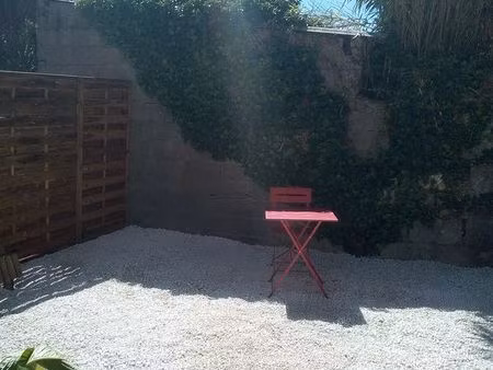 t2 rénové avec jardin - quartier chantenay/jean macé