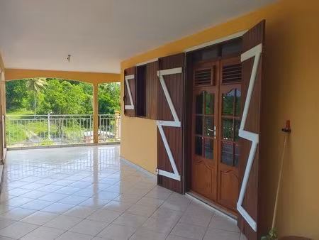 appartement t4 leroux le gosier